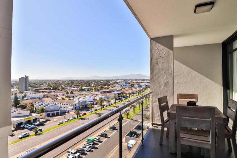 3 Bedroom Property for Sale in Bloubergstrand Western Cape